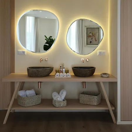 Retiro Costina Wellness&villas 호텔 *
